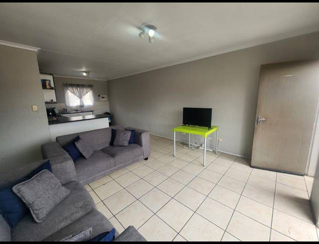 3 BEDROOM APARTMENT FOR SALE IN VORNA VALLEY